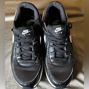 ✨Nike AIR MAX EXCEE Women's BLACK WHITE GREY CD5432-003 Athletic Sneaker Size 8✨